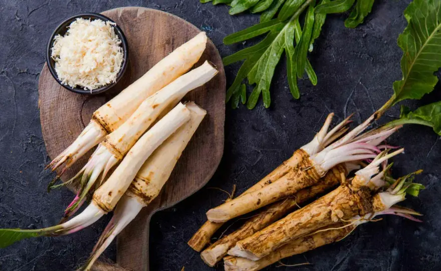 Är pepparrot nyttig? Näring, fördelar och risker