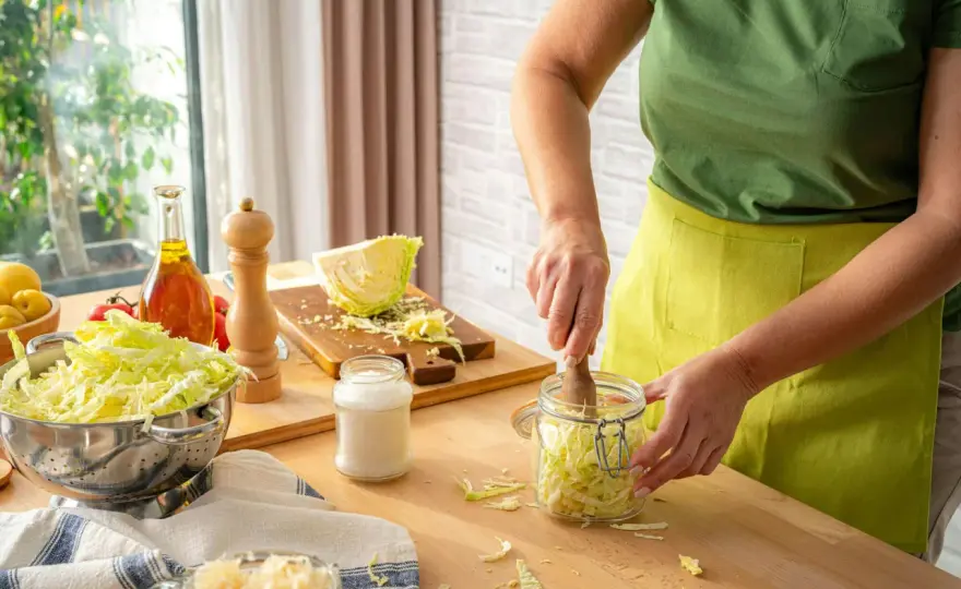 Är surkål nyttigt? Fördelar, salt och lagom mängd