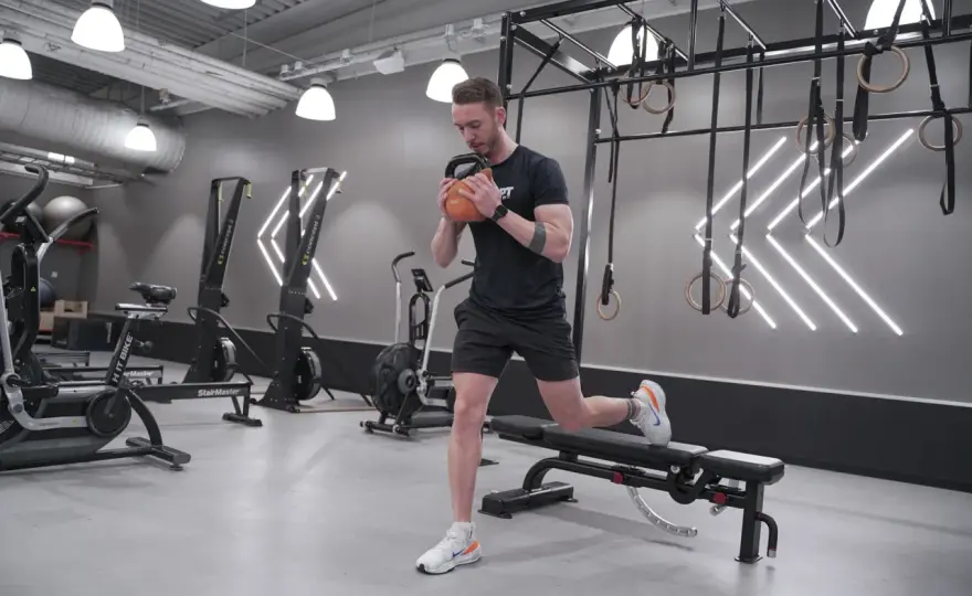 Rumplyft på gymmet - teknik, vikt och smart progression