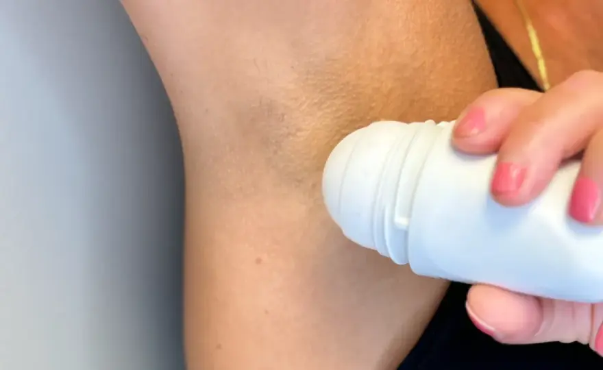 Luktar du svett trots deodorant? Så får du bättre effekt